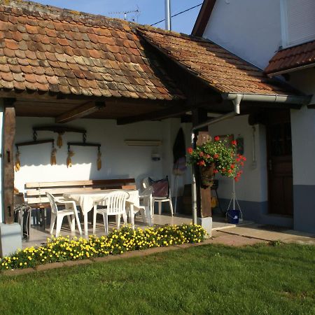 Cosy Holiday Home In Schleithal With Garden Ngoại thất bức ảnh